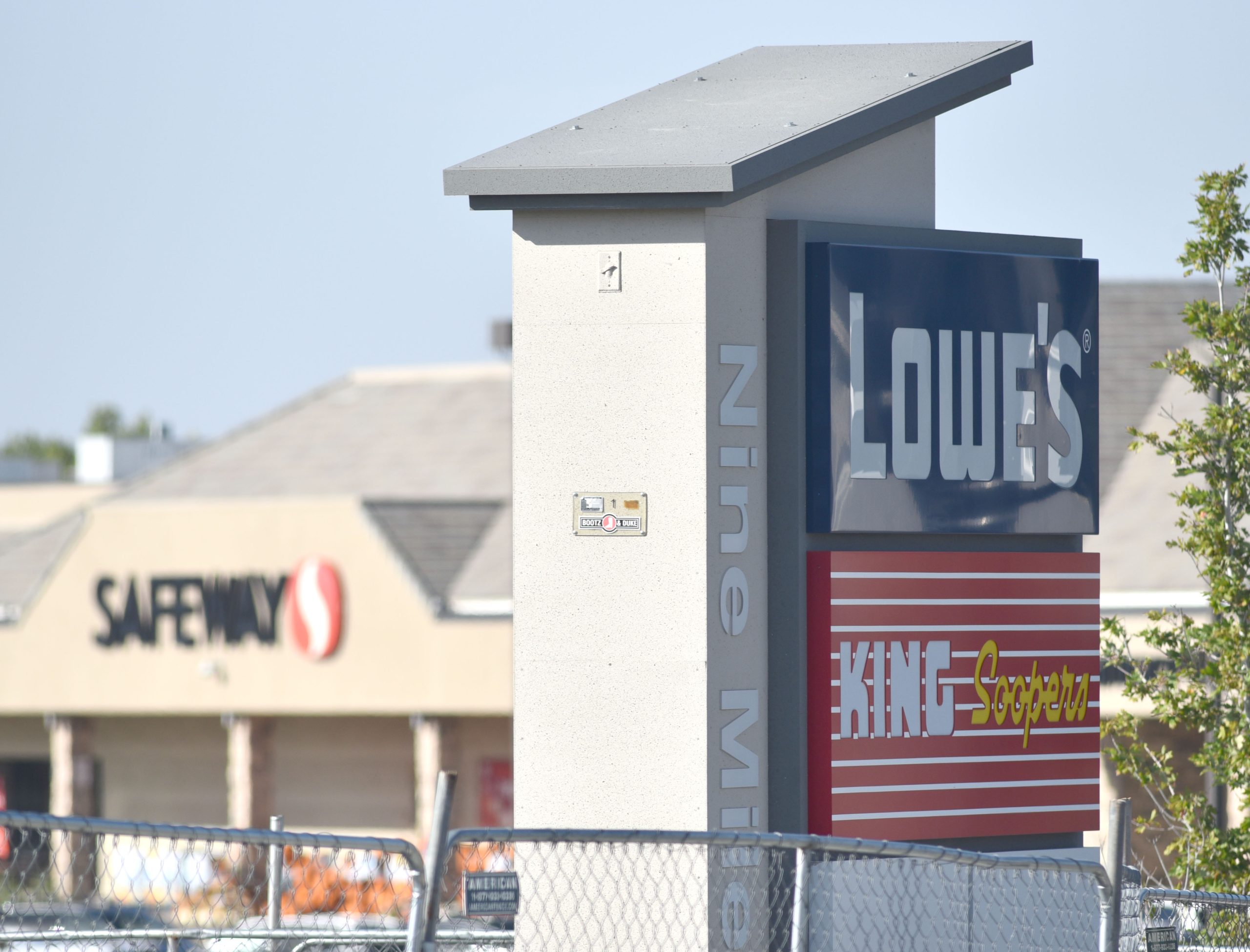 Featured image for Albertsons-Kroger Merger Collapses Amid Legal Battle and Economic Concerns