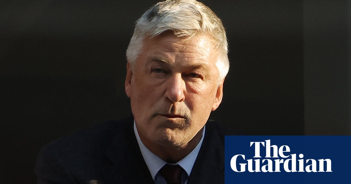 "Alec Baldwin Faces Indictment for 'Rust' Shooting: Legal Analysts Await Cross-Examination"