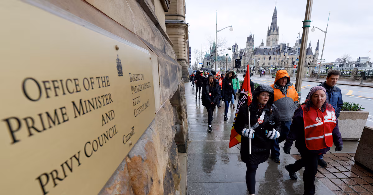 Canadian Government Workers Reach Tentative Deal to End Strike