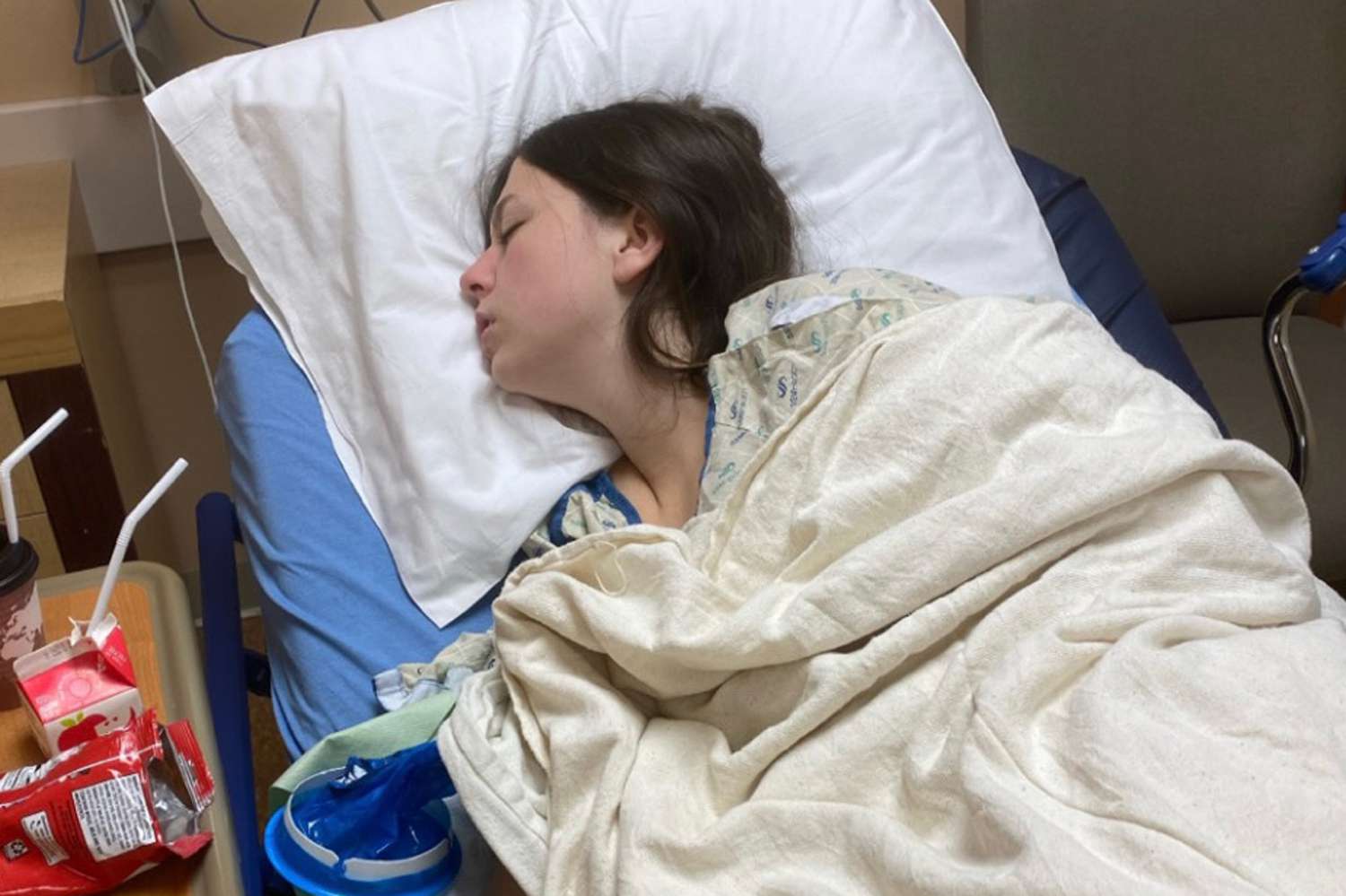 Featured image for Doctors Dismiss Woman's Pain Until Emergency Surgery Reveals Lost Organ