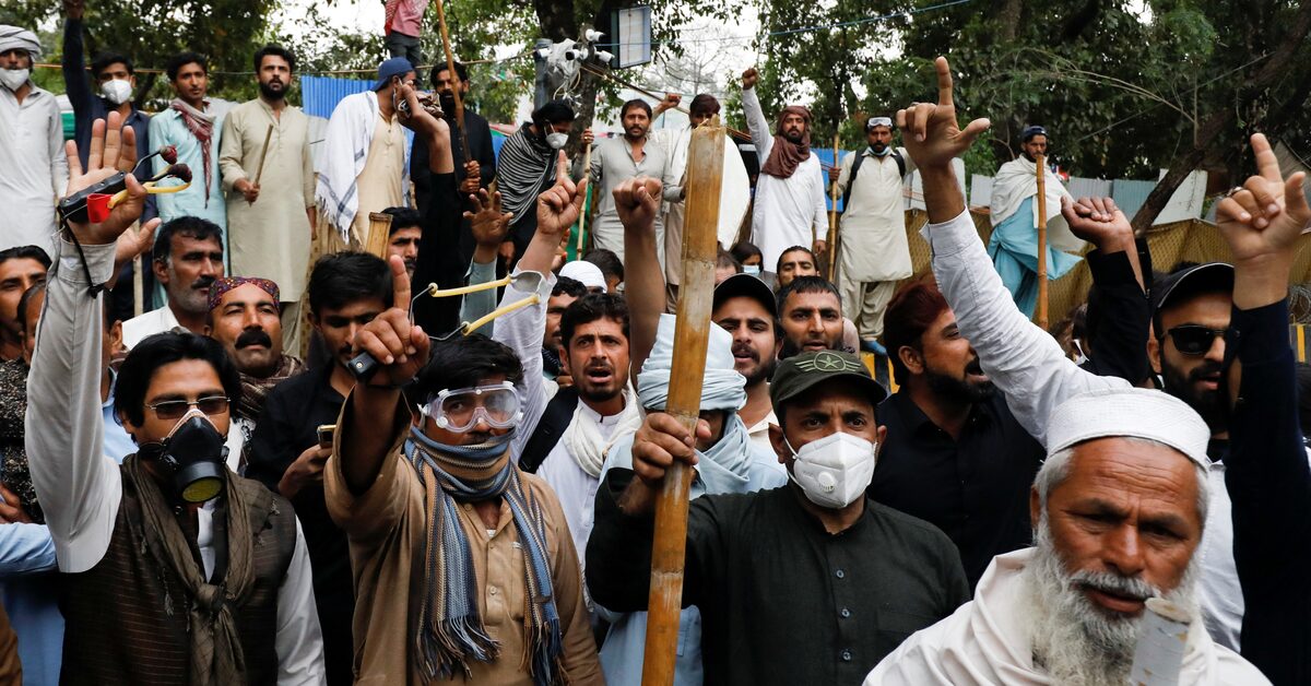Ex-PM Khan defuses political stand-off with court appearance in Pakistan.