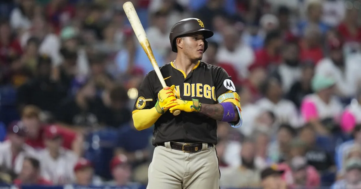"Padres Prepare to Buy as Performance Dictates; Sanchez Rests, Machado and Soto Face Digit Issues"
