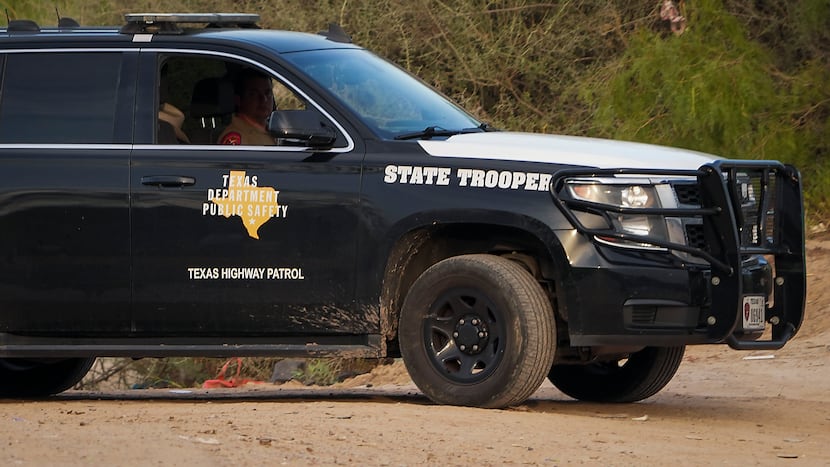 Featured image for "Texas DPS Enforcement of SB 4 Sparks Controversy and Protests"