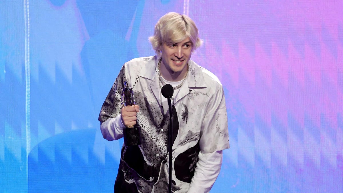 xQc Lands Massive $100 Million Streaming Deal with Kick