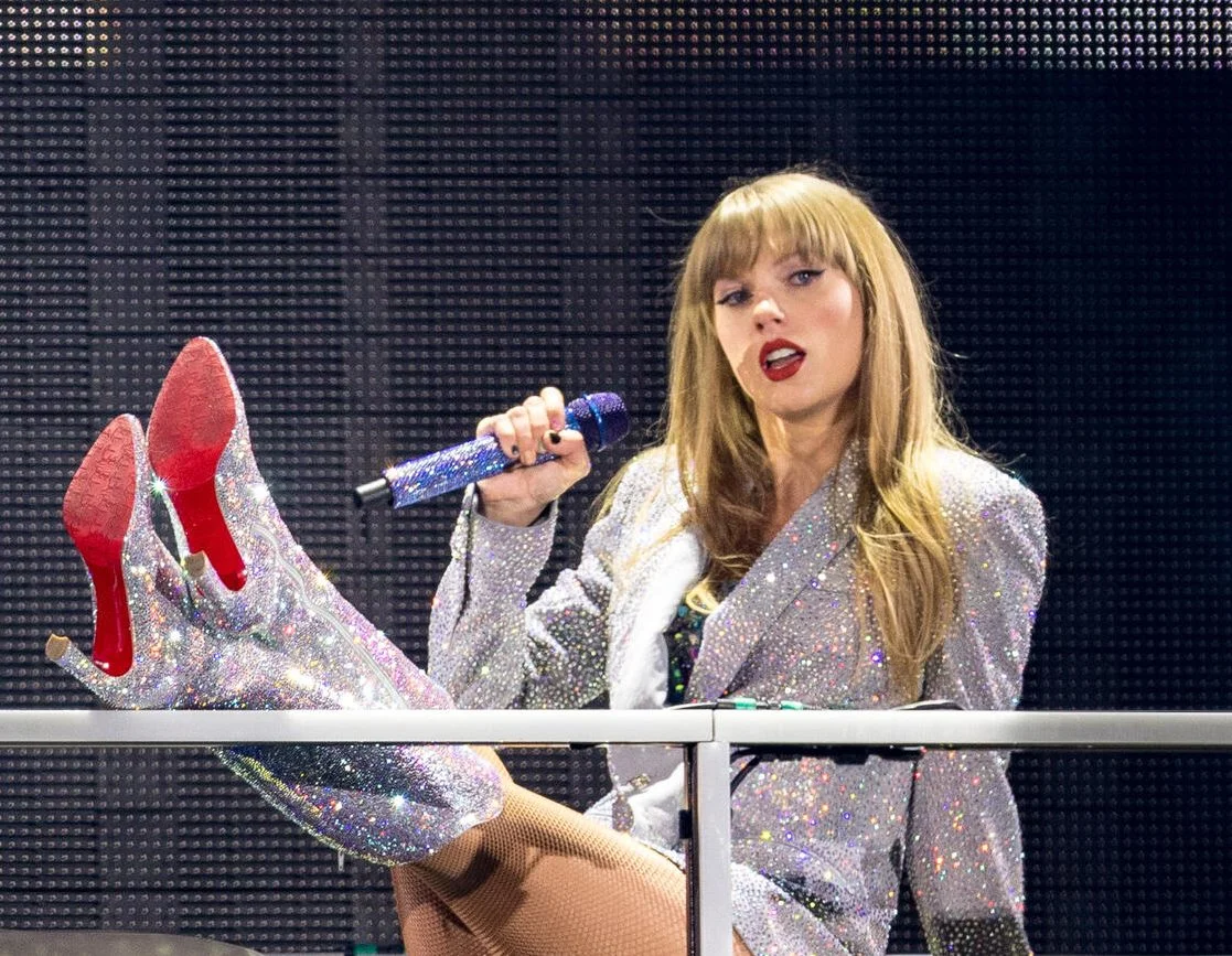 Swift Sidesteps Ex at Rare LA Night Out During Paul McCartney Concert