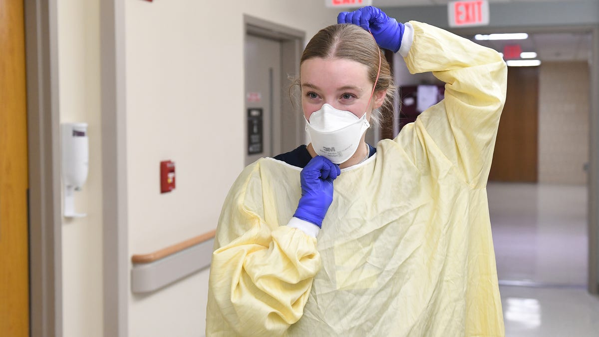 Featured image for Michigan Health Systems Ease Masking Policies