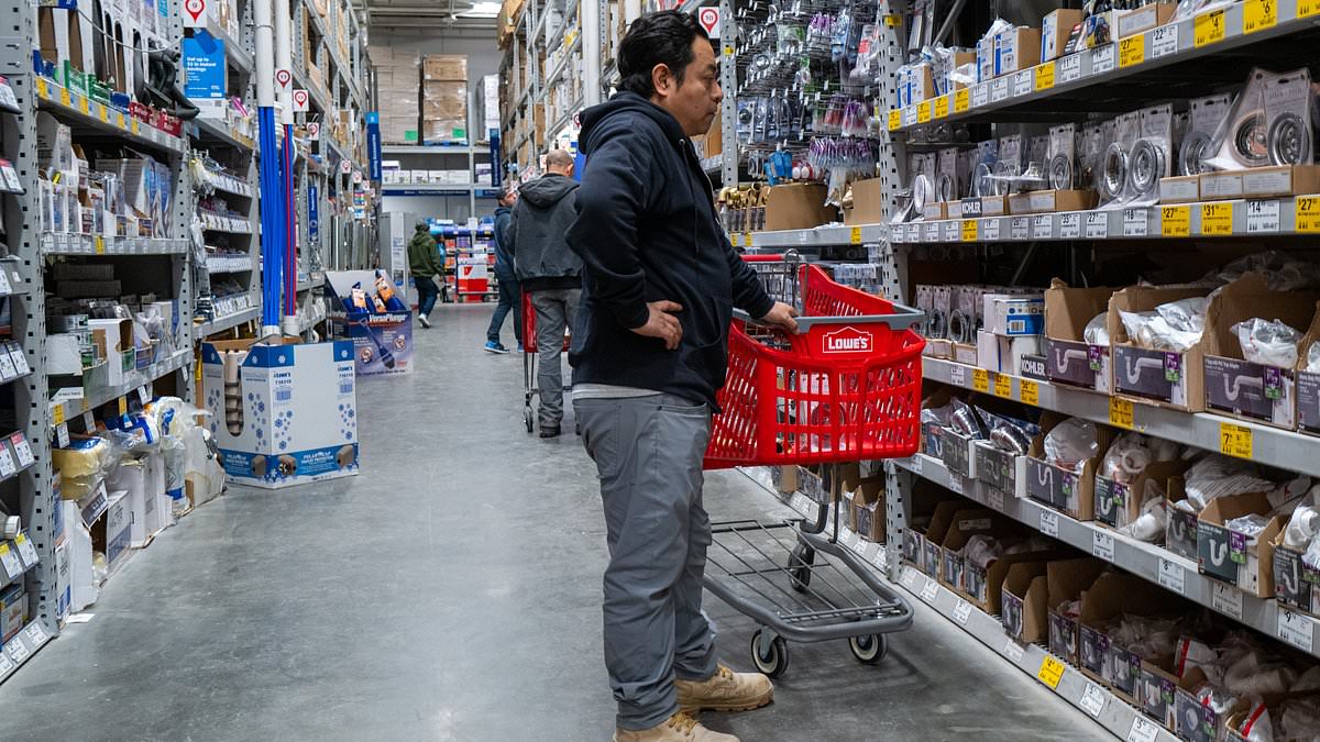 "Understanding Americans' Economic Anxiety Despite Positive Indicators"