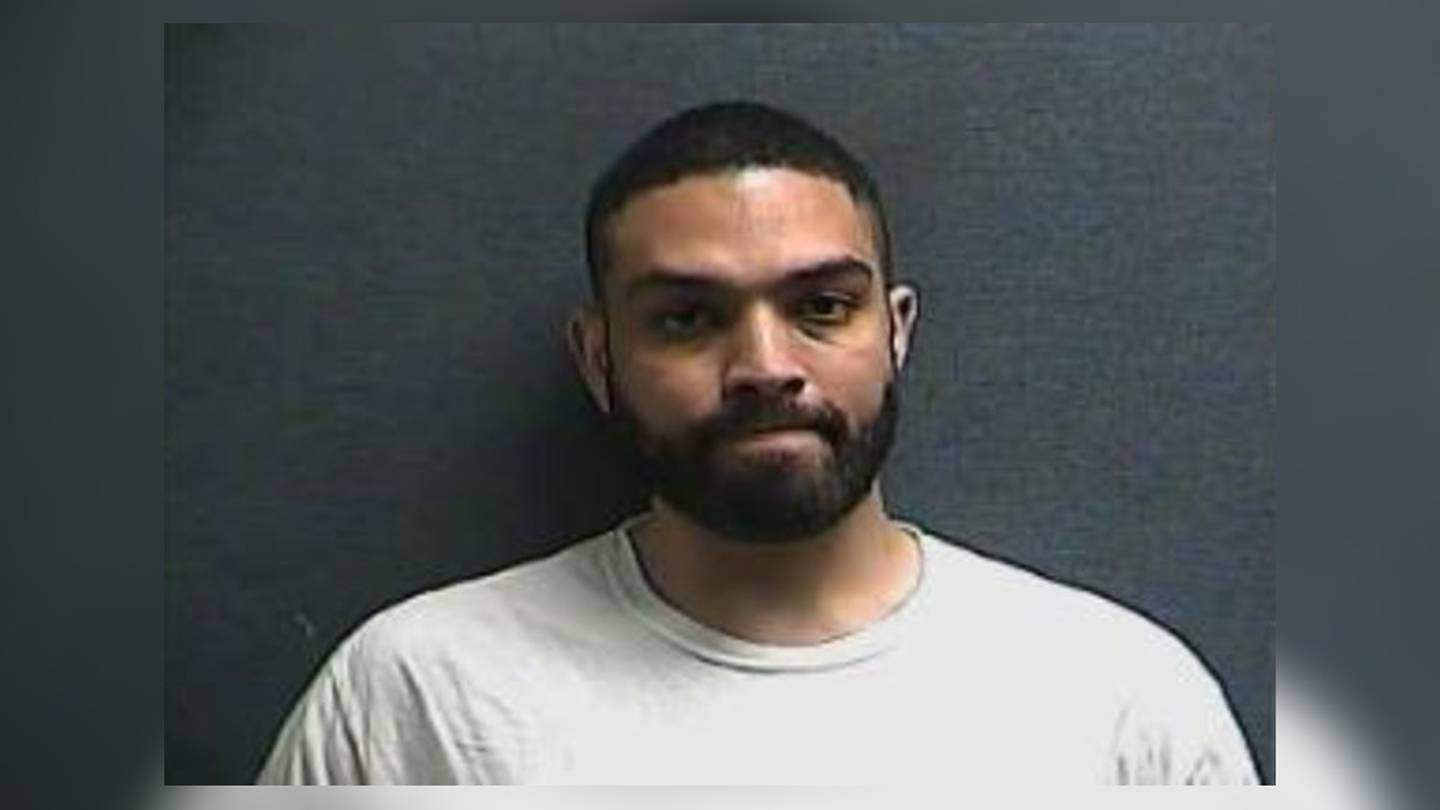 Featured image for Kentucky Deputy Jailer Charged for Recording Inmates' Sexual Acts for Favorable Treatment