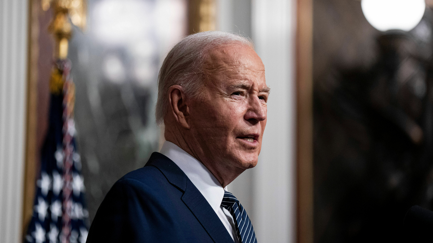 "Biden Urges Ceasefire and Humanitarian Aid in Gaza Amid Israel-Hamas Conflict"