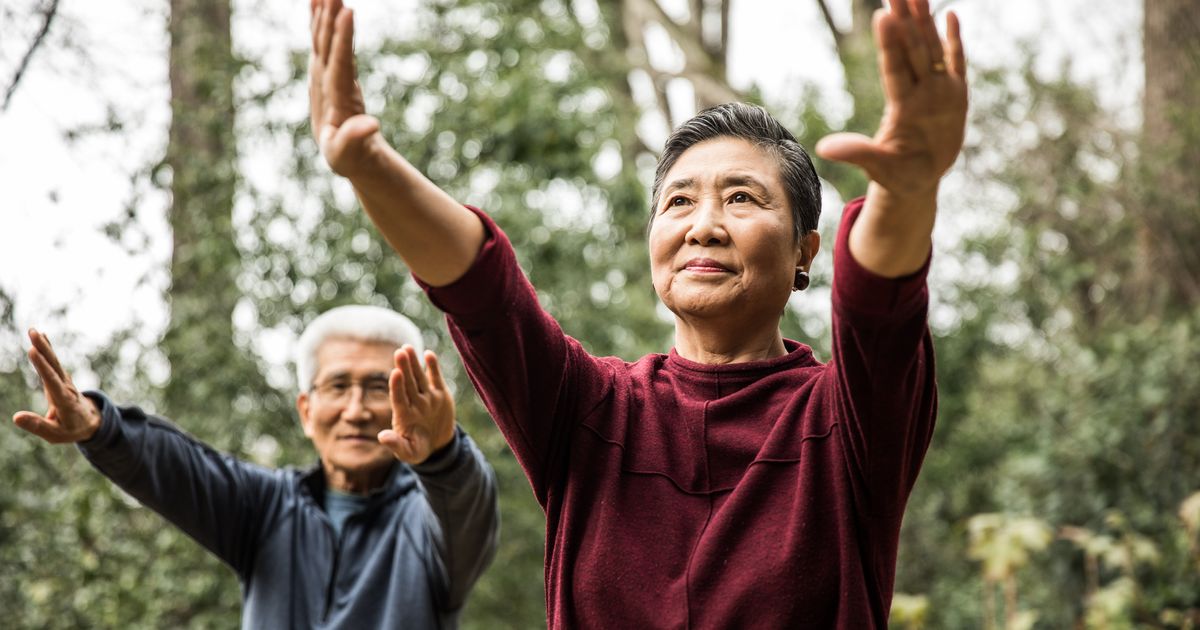 Featured image for Expert Geriatricians Reveal 4 Essential Tips for Aging Gracefully with Healthy Eyes
