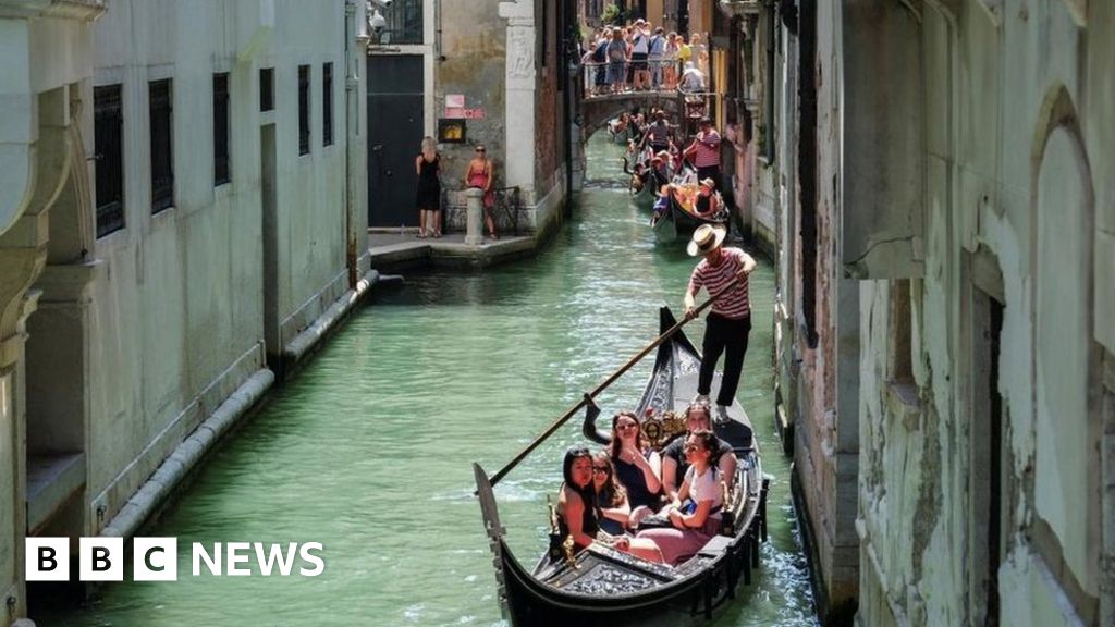 Unesco's Recommendations: Venice and Great Barrier Reef's Heritage Status