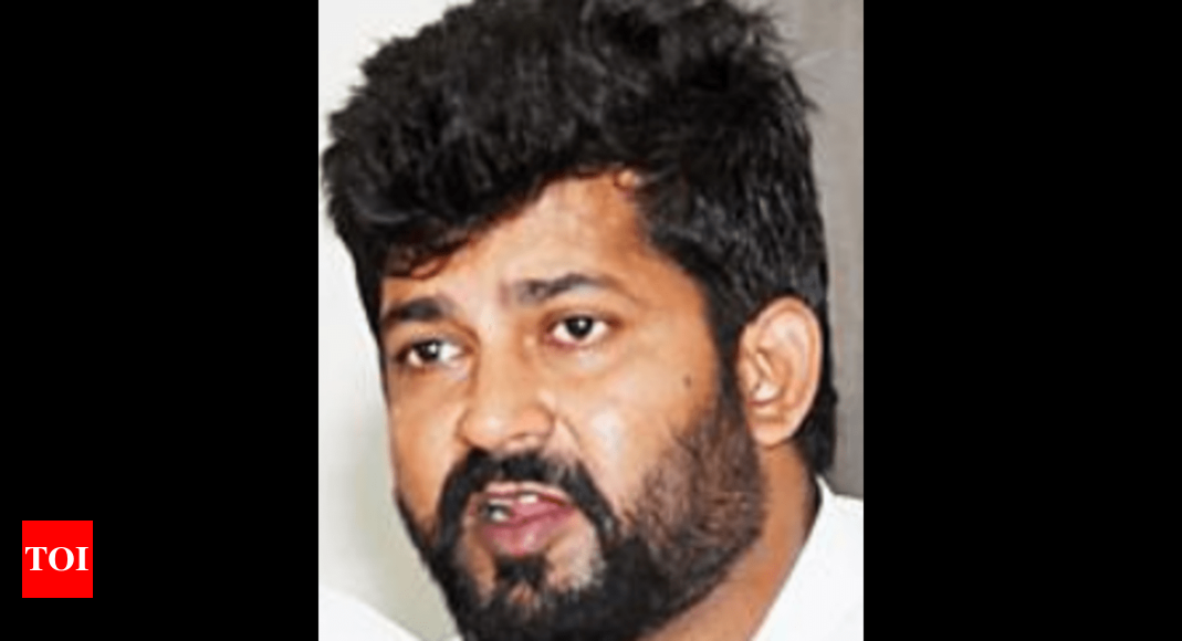 Featured image for "Parliament Security Breach: MP Pratap Simha Faces Controversy Over Issuing Passes to Accused Intruder"