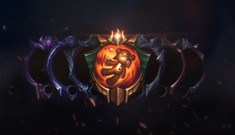 Featured image for League of Legends introduces new Emerald rank and major ranked system changes.