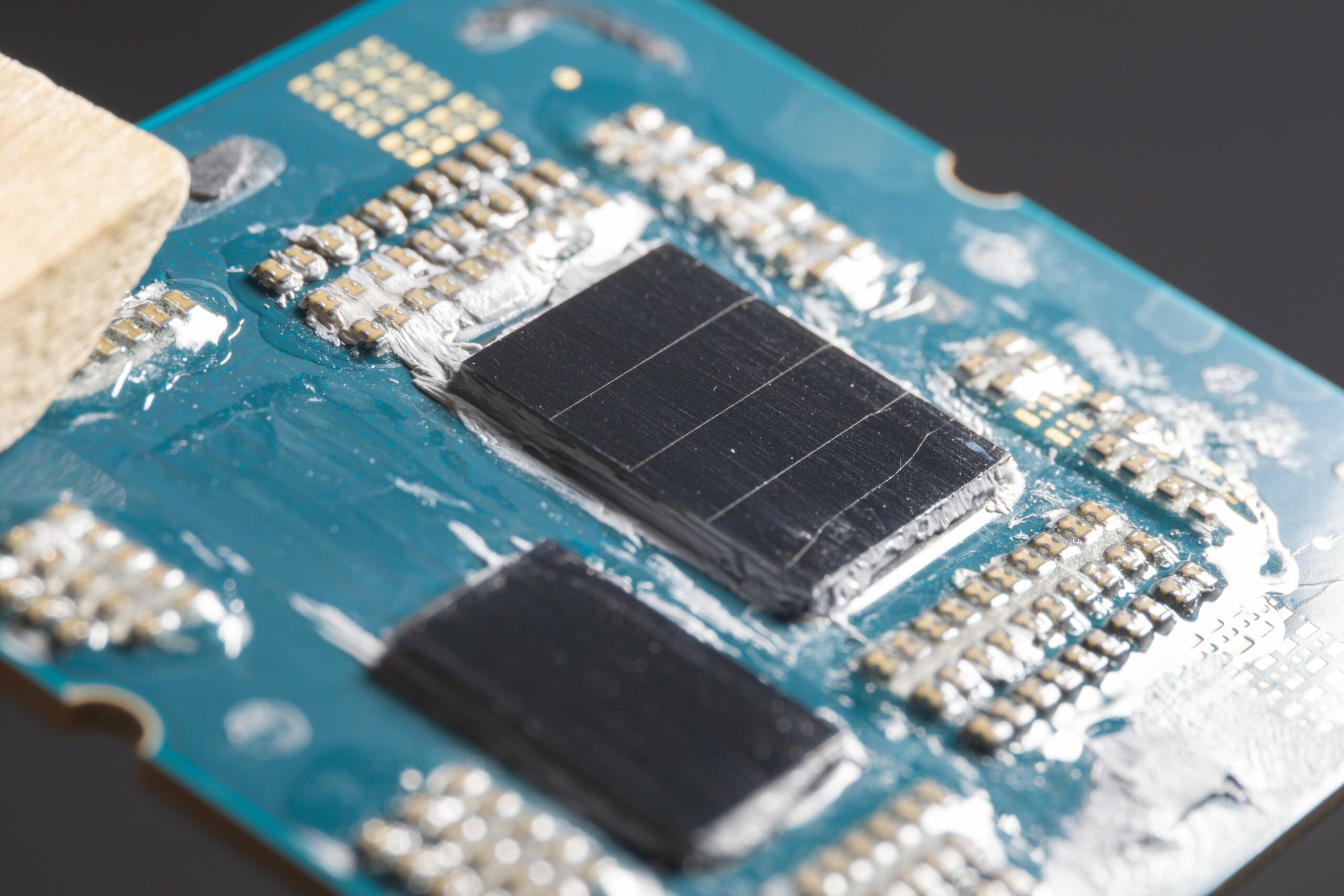 Featured image for "AMD Ryzen 7 7800X3D: The Hottest Selling 3D V-Cache CPU Yet"