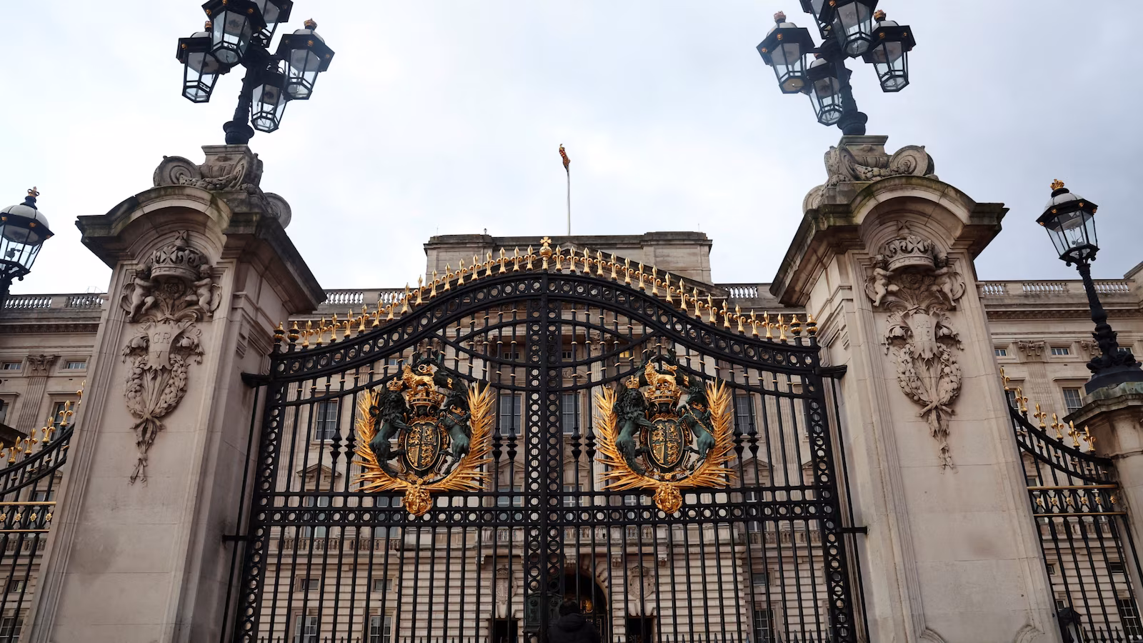 "Driver Arrested for Buckingham Palace Gate Crash"