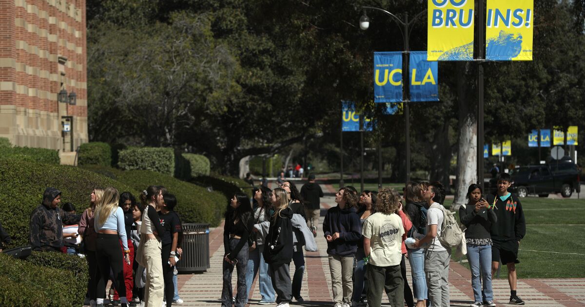 Featured image for UC to Guarantee Admission for Qualified Transfer Students