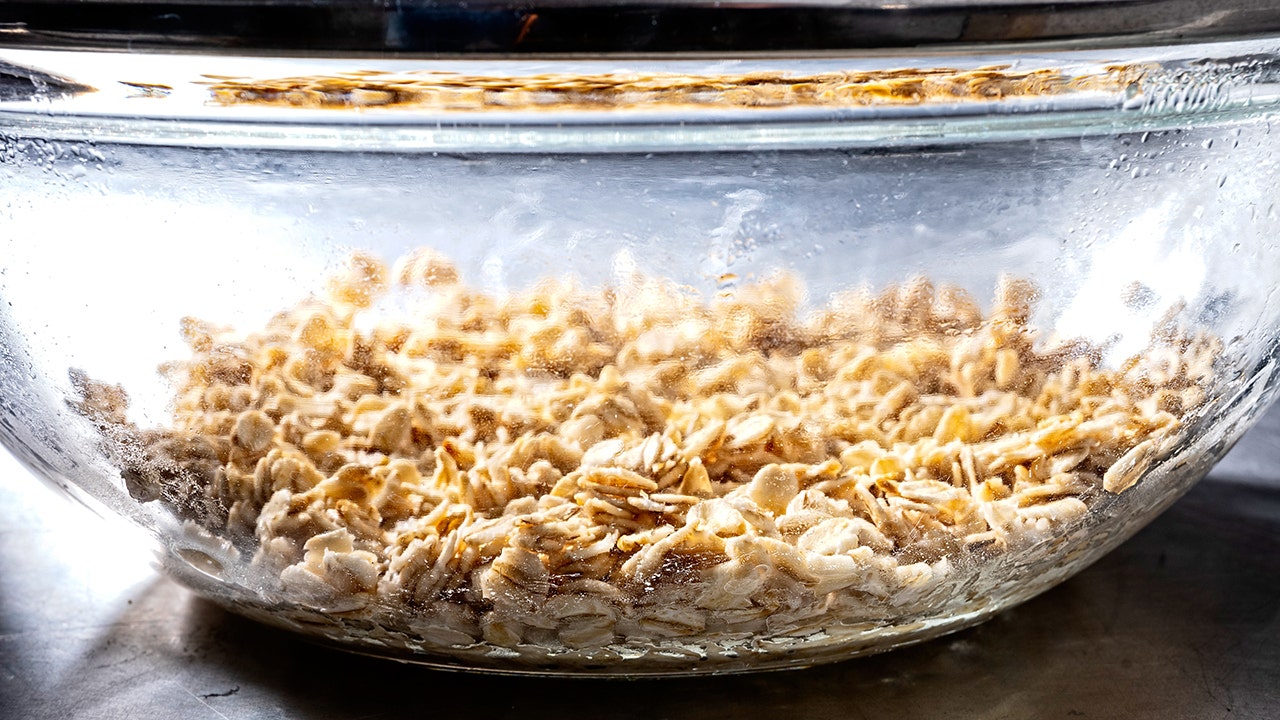 Featured image for Toxic Chemical Linked to Reproductive Issues Found in Oat-Based Foods: Study