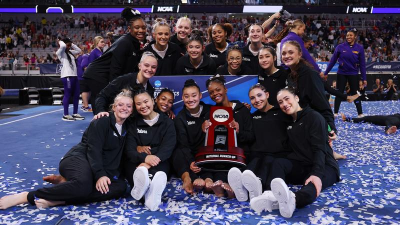 Featured image for Trinity Thomas Ties NCAA Perfect 10 Record at Final College Event.