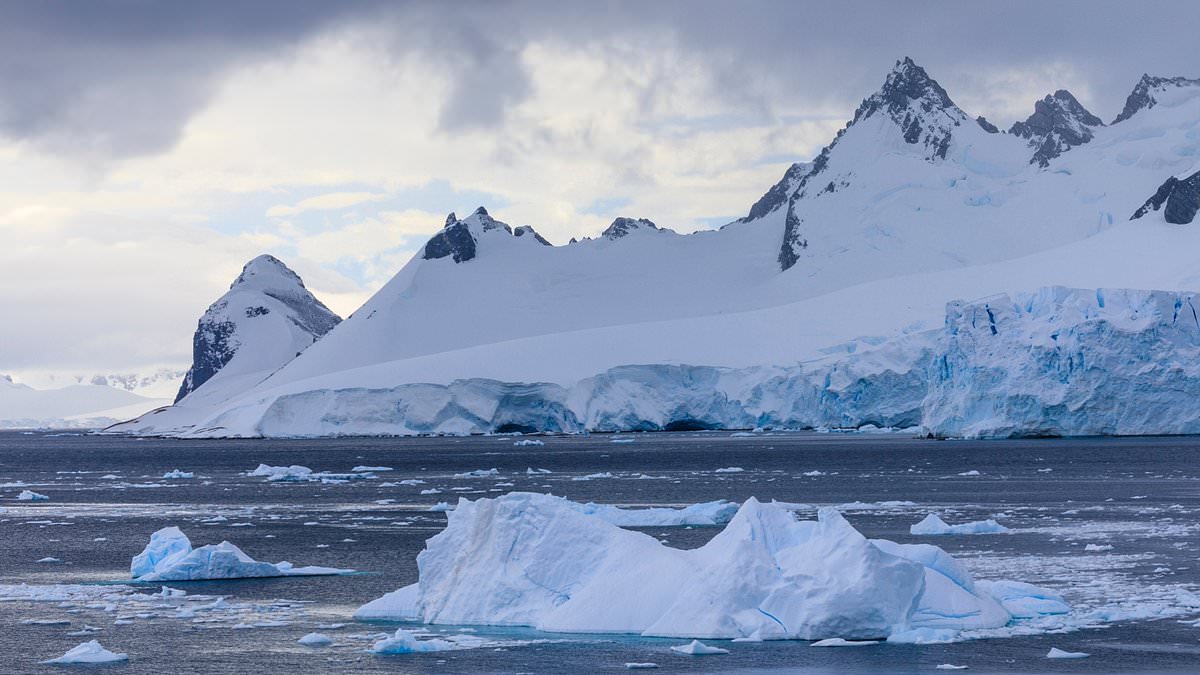 "Accelerating Antarctic Circumpolar Current: A Warning on Climate Change"