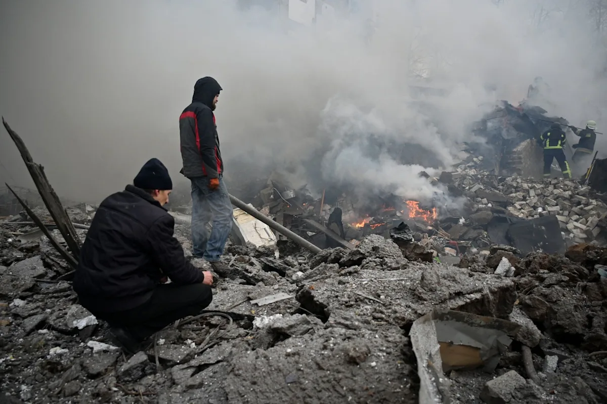 "Escalating Russian Strikes Target Ukrainian Cities, Killing Civilians"