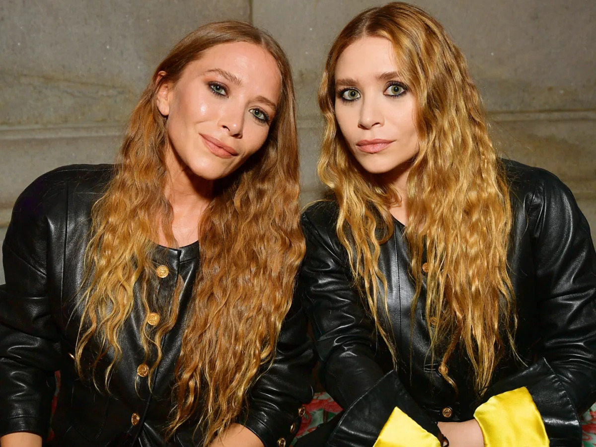 Featured image for "Drastic Dynamic Shift: Ashley Olsen's New Mom Life Impacts Relationship with Twin Sister Mary-Kate"