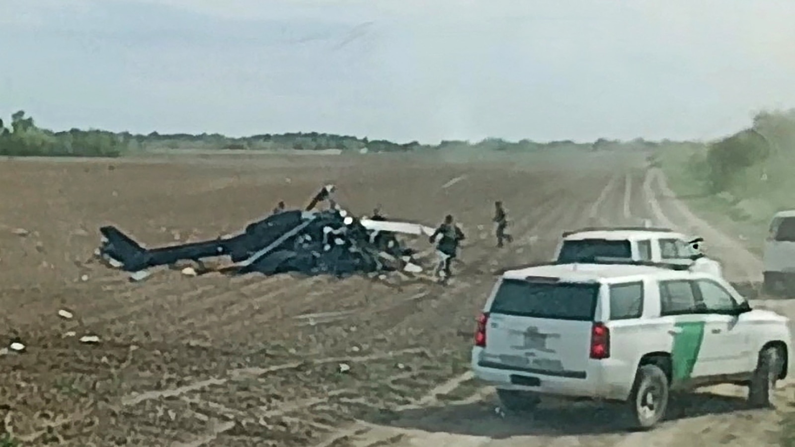 "Tragic Texas Helicopter Crash Claims Lives of National Guard Soldiers and Border Patrol Agent"