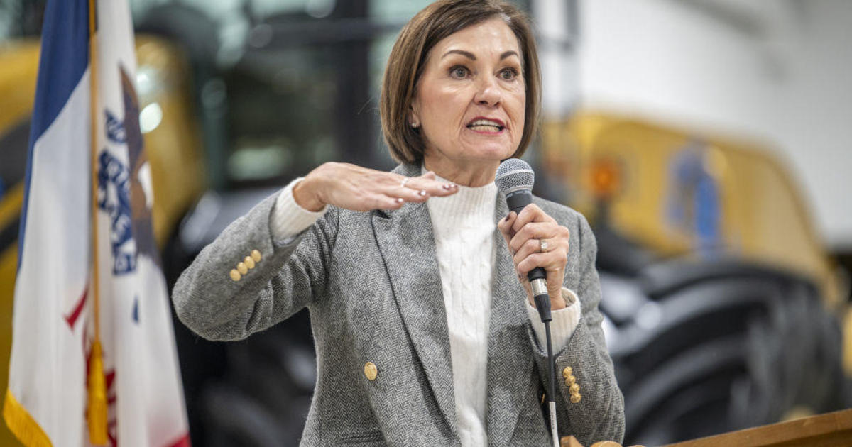 "Iowa Governor Approves Law Allowing State Enforcement Against Undocumented Immigrants"
