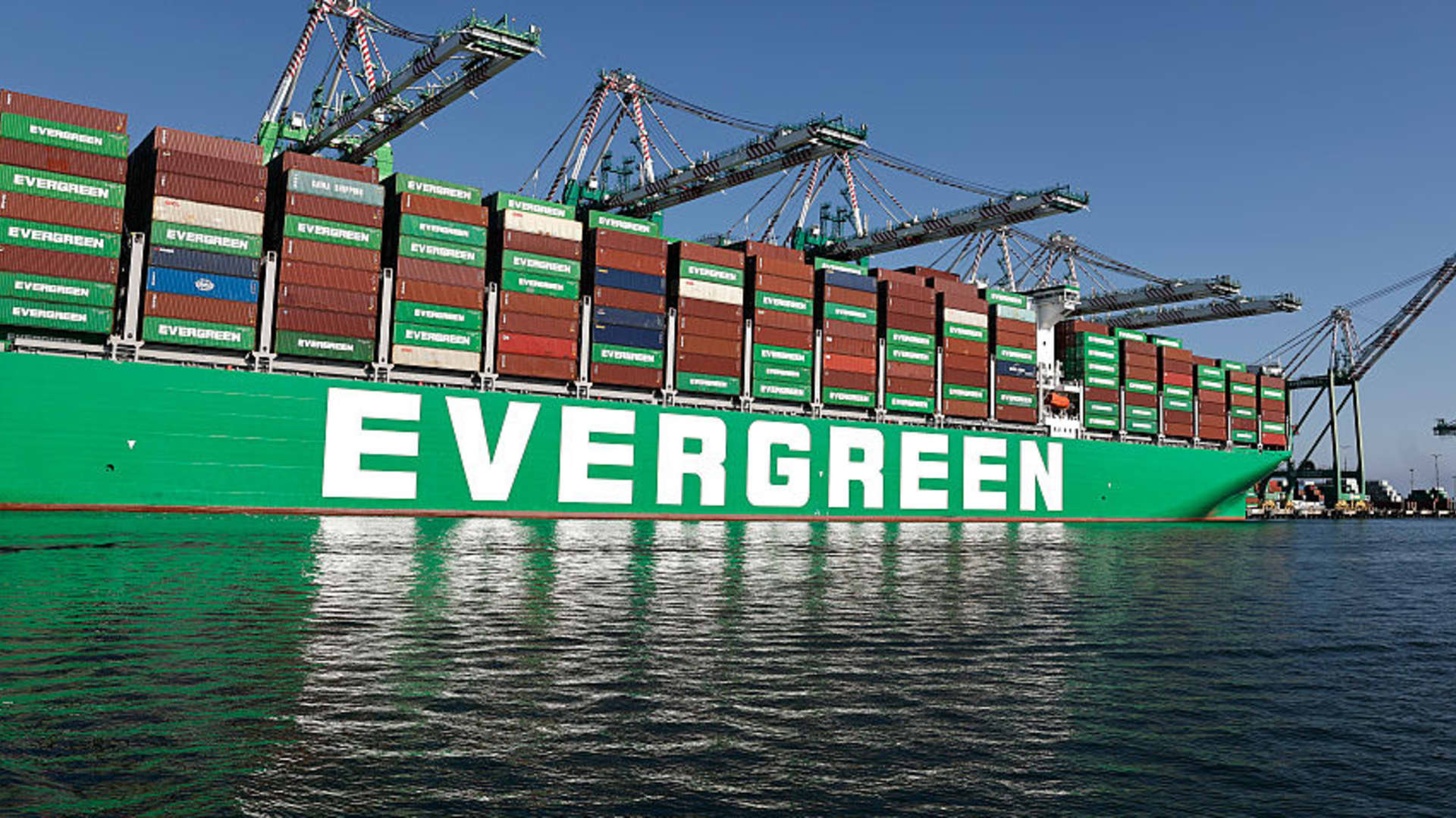 Featured image for U.S. Economy Shows Strong Q2 Growth Amid Tariff Challenges