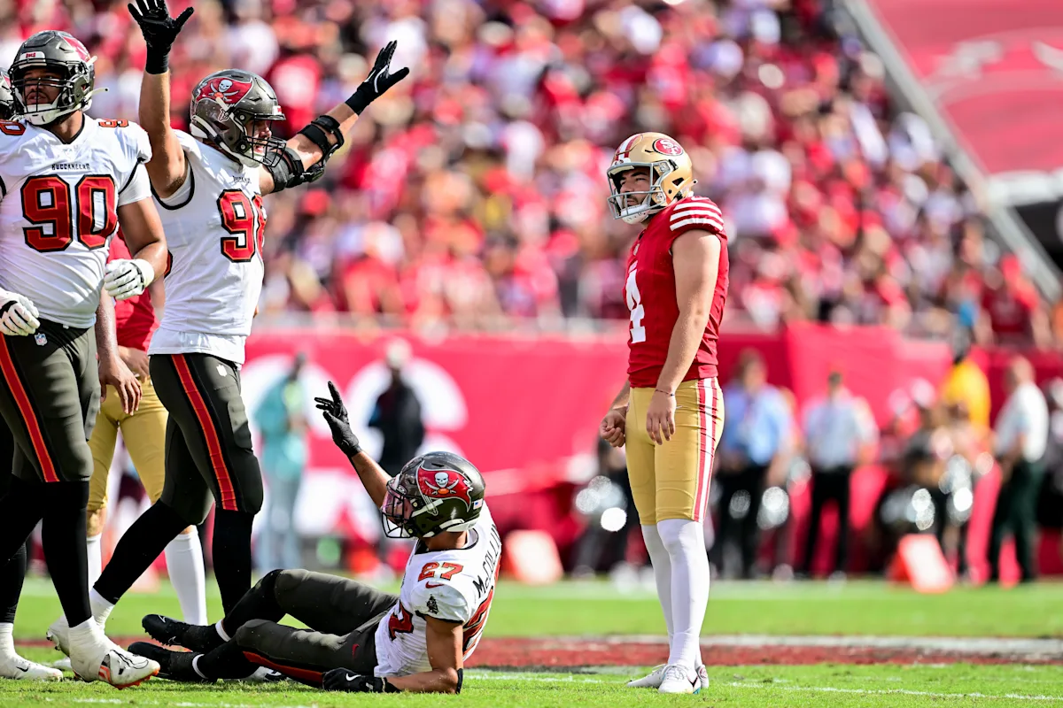 Deebo Samuel's Sideline Clash Highlights 49ers' Tense Win Over Bucs