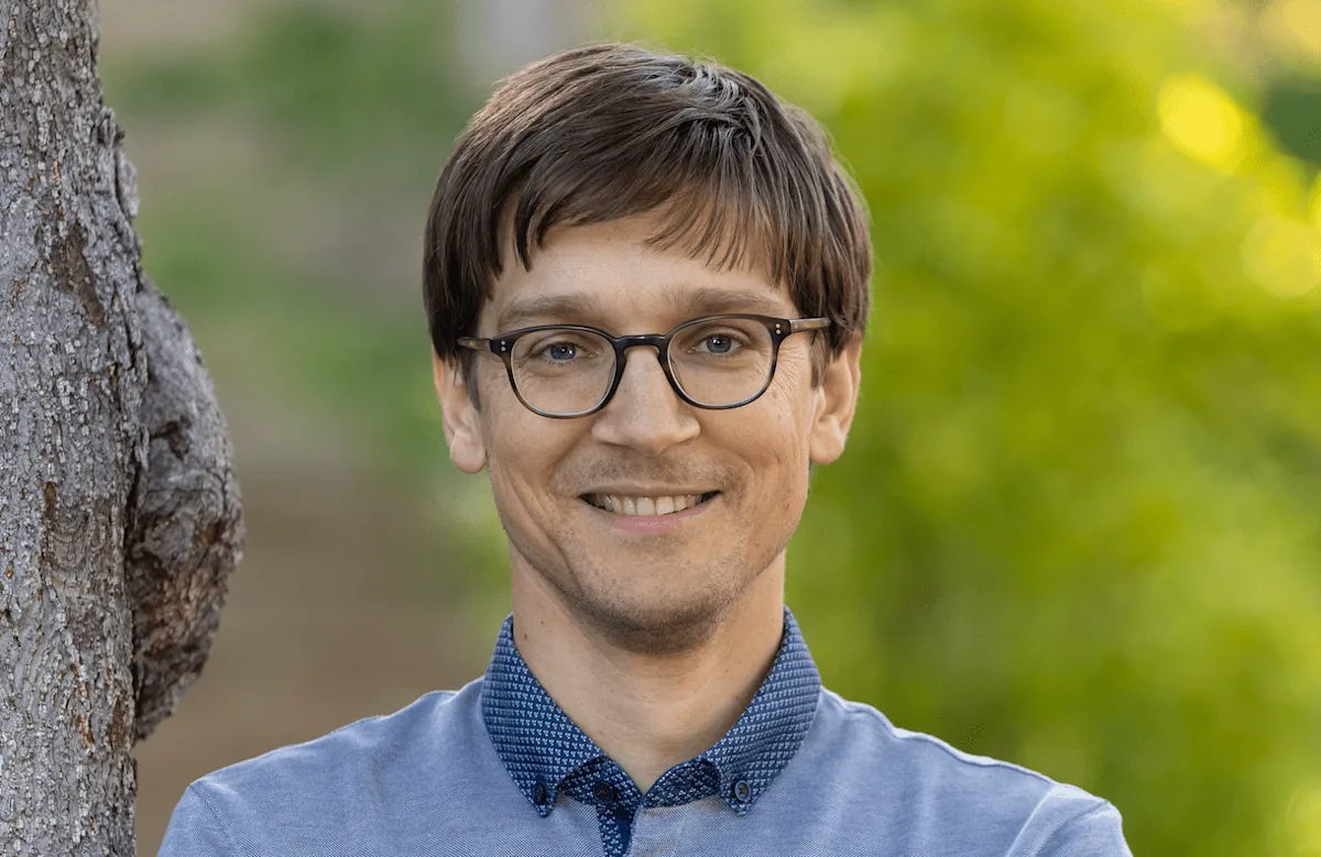 Featured image for Colleges Revisit Old-School Exams to Combat AI Cheating