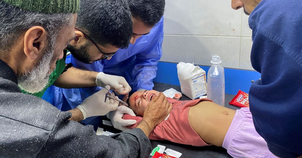 Featured image for Gaza's Largest Hospital Struggles Amid Israeli Assault