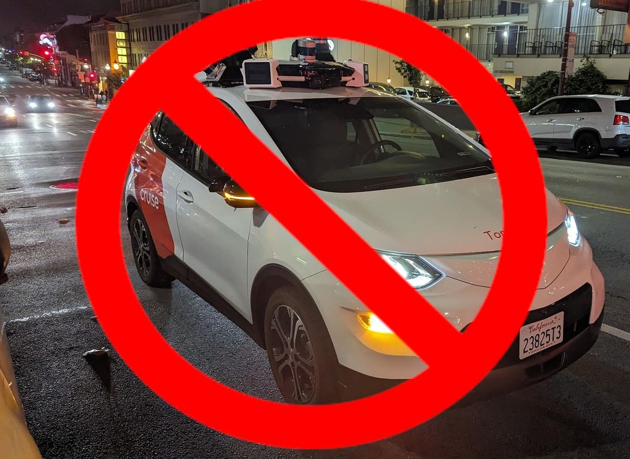 Featured image for "2023: A Challenging Year for Autonomous Vehicle Progress"