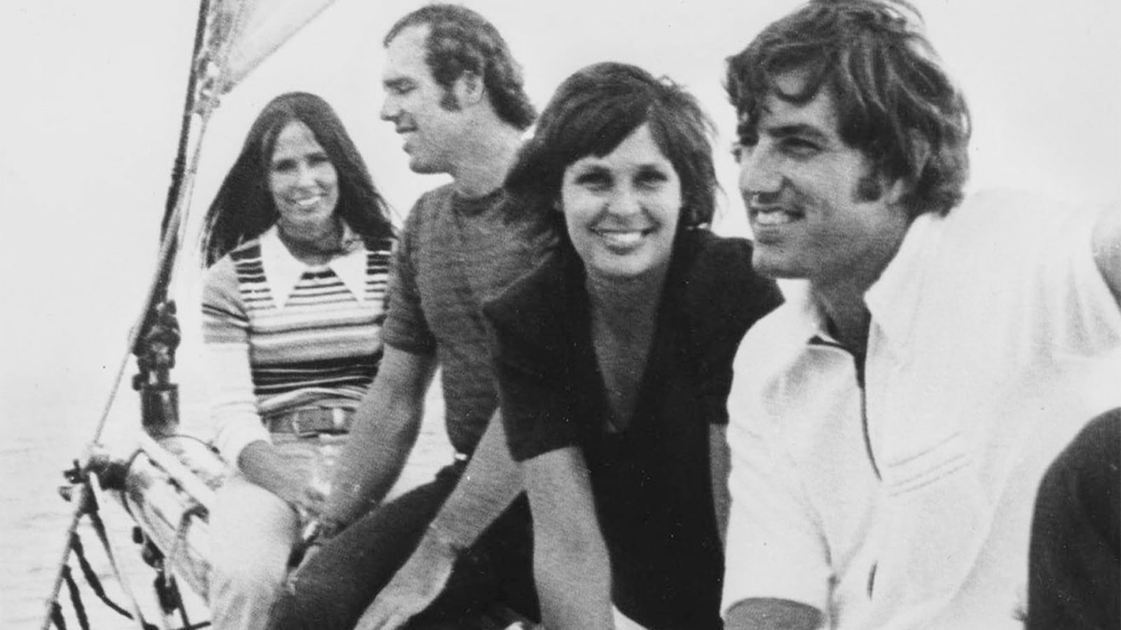 "Yankees Pitcher Fritz Peterson Dies at 82"