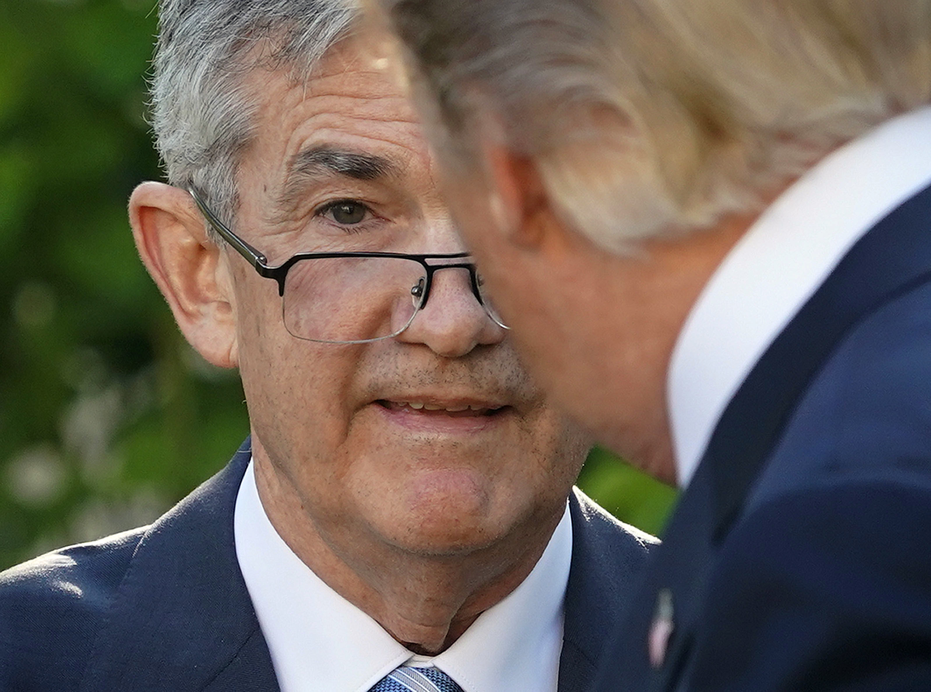 White House intensifies pressure on Fed and Powell amid resignation rumors