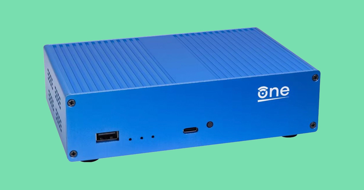 Featured image for OpenWrt Launches $89 Customizable Router with Open-Source Firmware