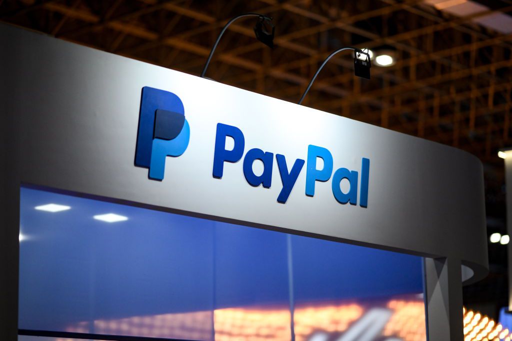 "PayPal's Transformation Challenges Impact Stock Performance and Earnings Outlook"