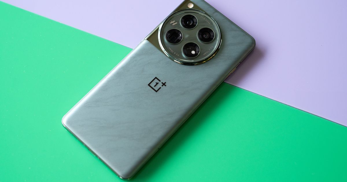 Featured image for "Unveiling the OnePlus 12: A Refreshingly Basic Yet Impressive Alternative to the Samsung Galaxy S24"