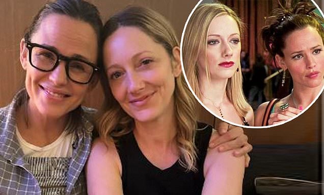 Featured image for Jennifer Garner and Judy Greer's Heartwarming 20-Year Friendship Journey