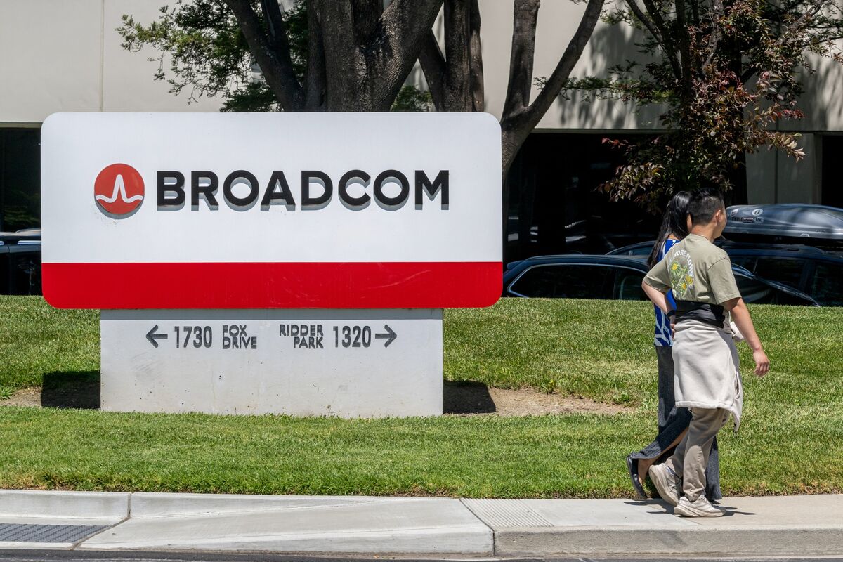 Featured image for Broadcom's Stock Soars on Strong AI Demand and Positive Earnings