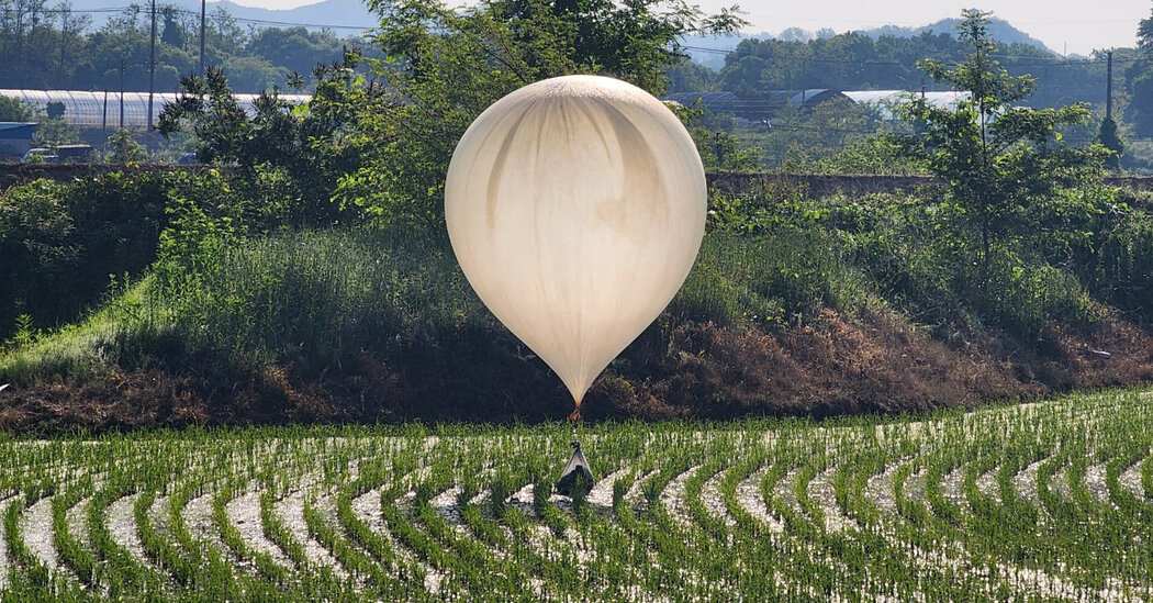 Featured image for North Korea Air-Drops Trash Balloons on South Korea