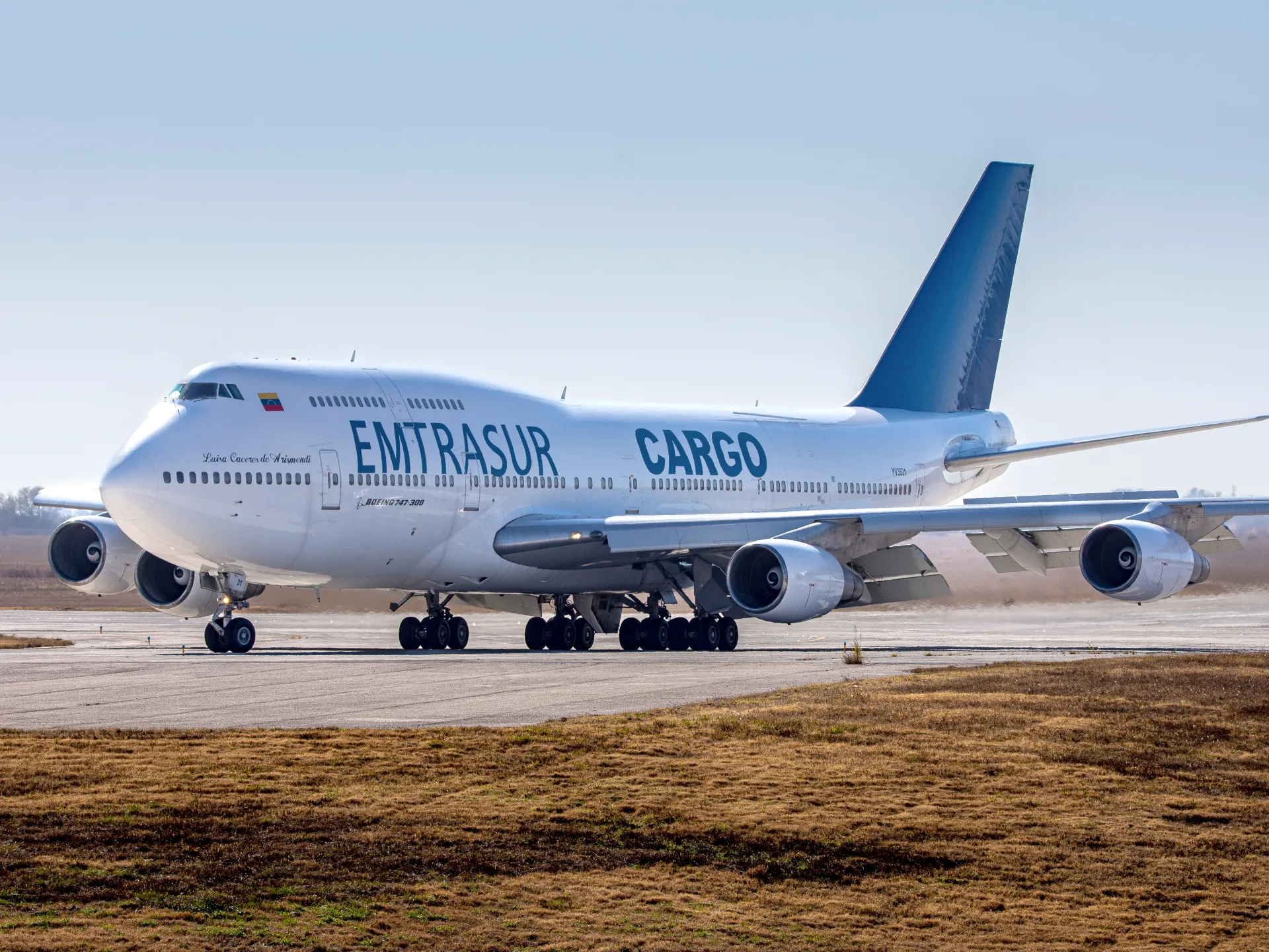 "US Seizes Iranian-Linked Cargo Jet Bound for Venezuela"