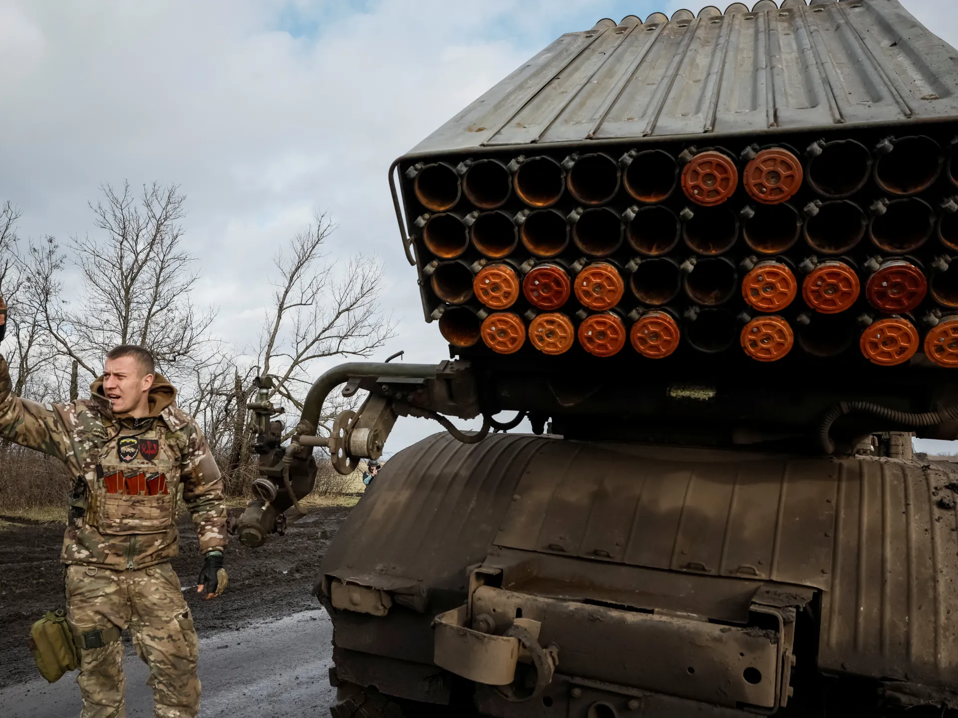 "Intense Combat Engagements and Airstrikes: Latest Updates on Russia-Ukraine War"