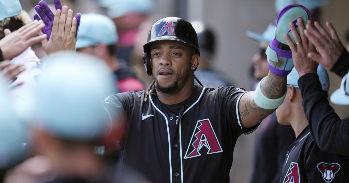 Featured image for Diamondbacks' Ketel Marte Breaks Down After Fan Heckling About His Late Mother