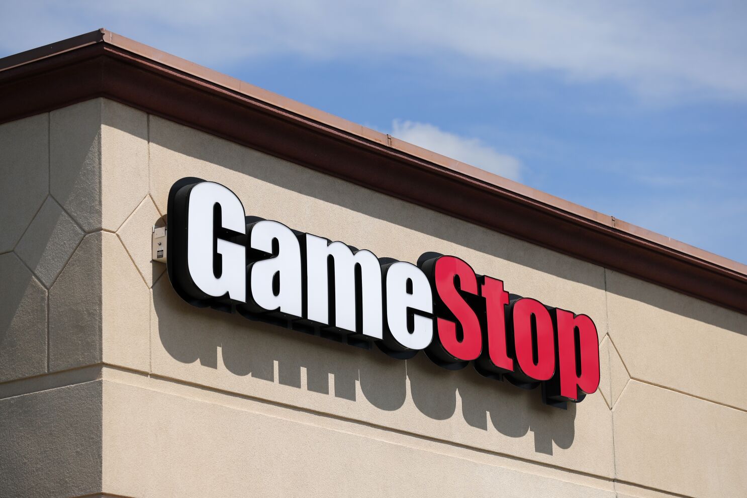 Featured image for GameStop Shuts Down NFT Marketplace After 18 Months