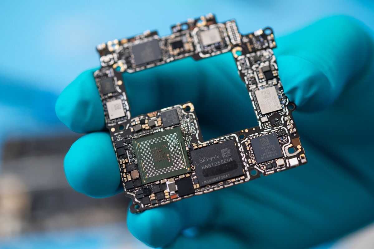 US Concerns Over Huawei's Advanced Chip Performance and Yield