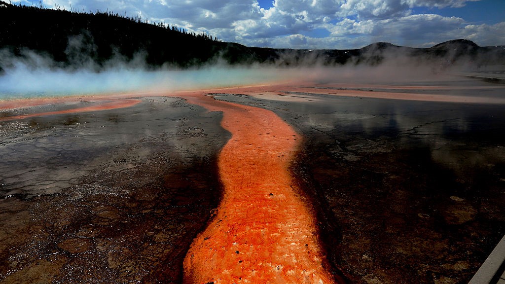 "Surprising Discovery: Yellowstone Supervolcano's Magma Chamber Holds Vast Reserves of Molten Rock"