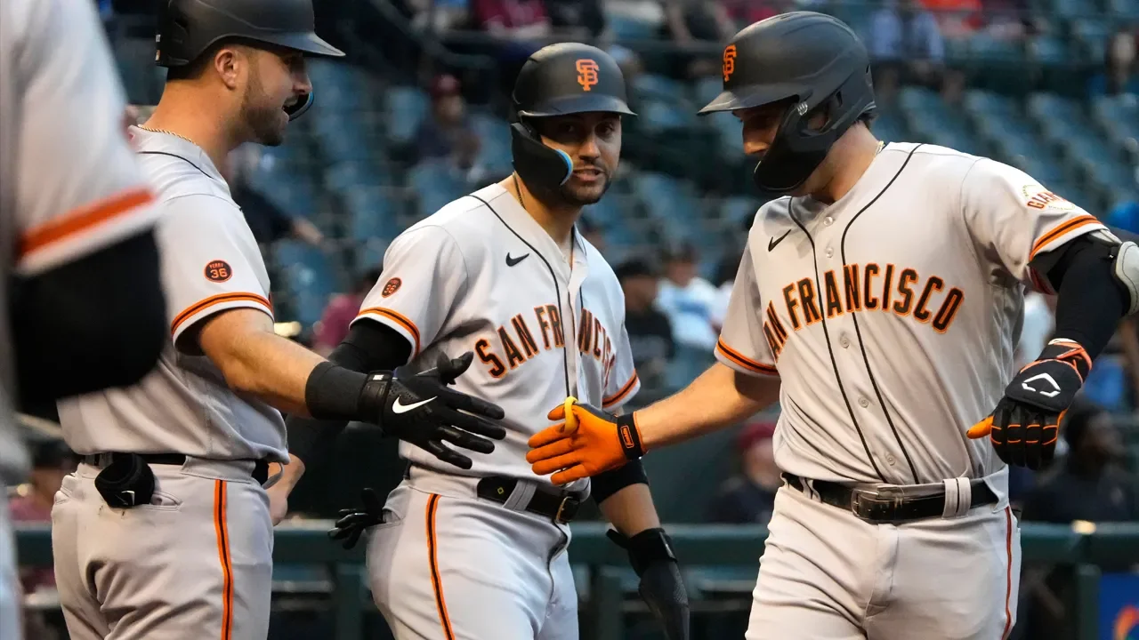 Casey Schmitt continues to shine as Giants defeat Diamondbacks.