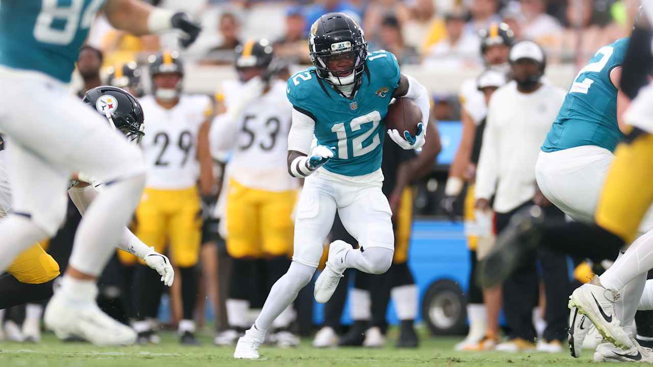 Travis Hunter Excites NFL Fans in Jaguars Preseason Debut as Two-Way Star