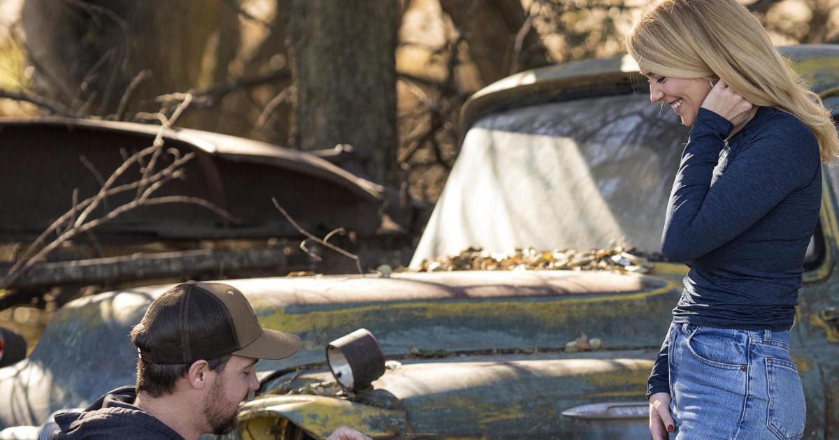 Nebraska Woman's Hunting Success Leads to Surprise Proposal