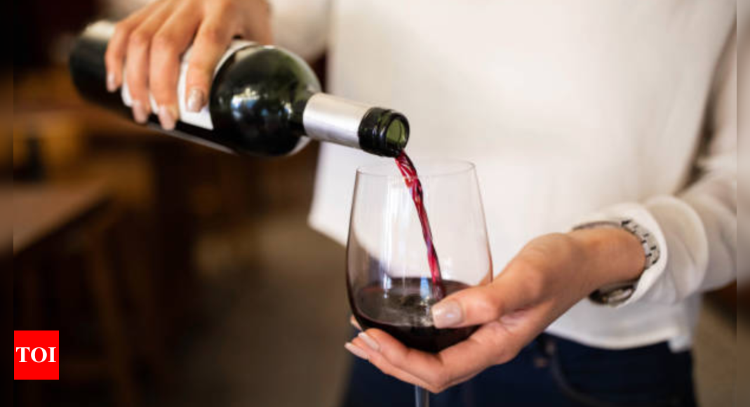 Featured image for "Excessive Alcohol Consumption Linked to Higher Heart Disease Risk in Women: Study"